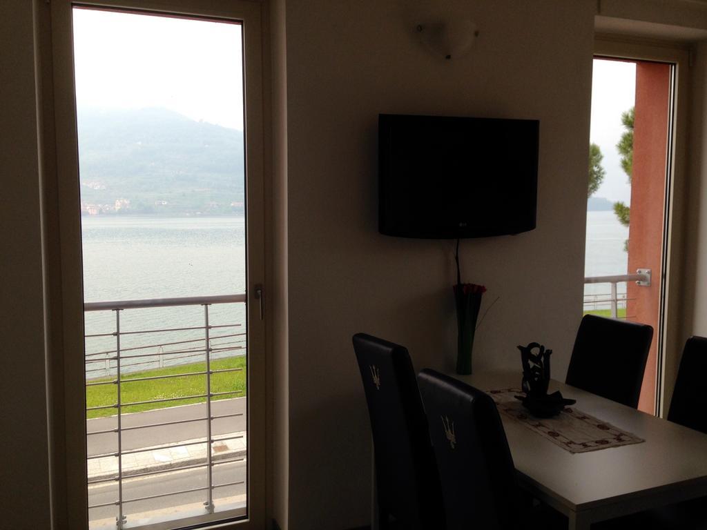 A Lago Marone Ruang foto